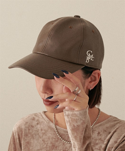 HATMIKKE CECIL McBEE 合皮キャップ