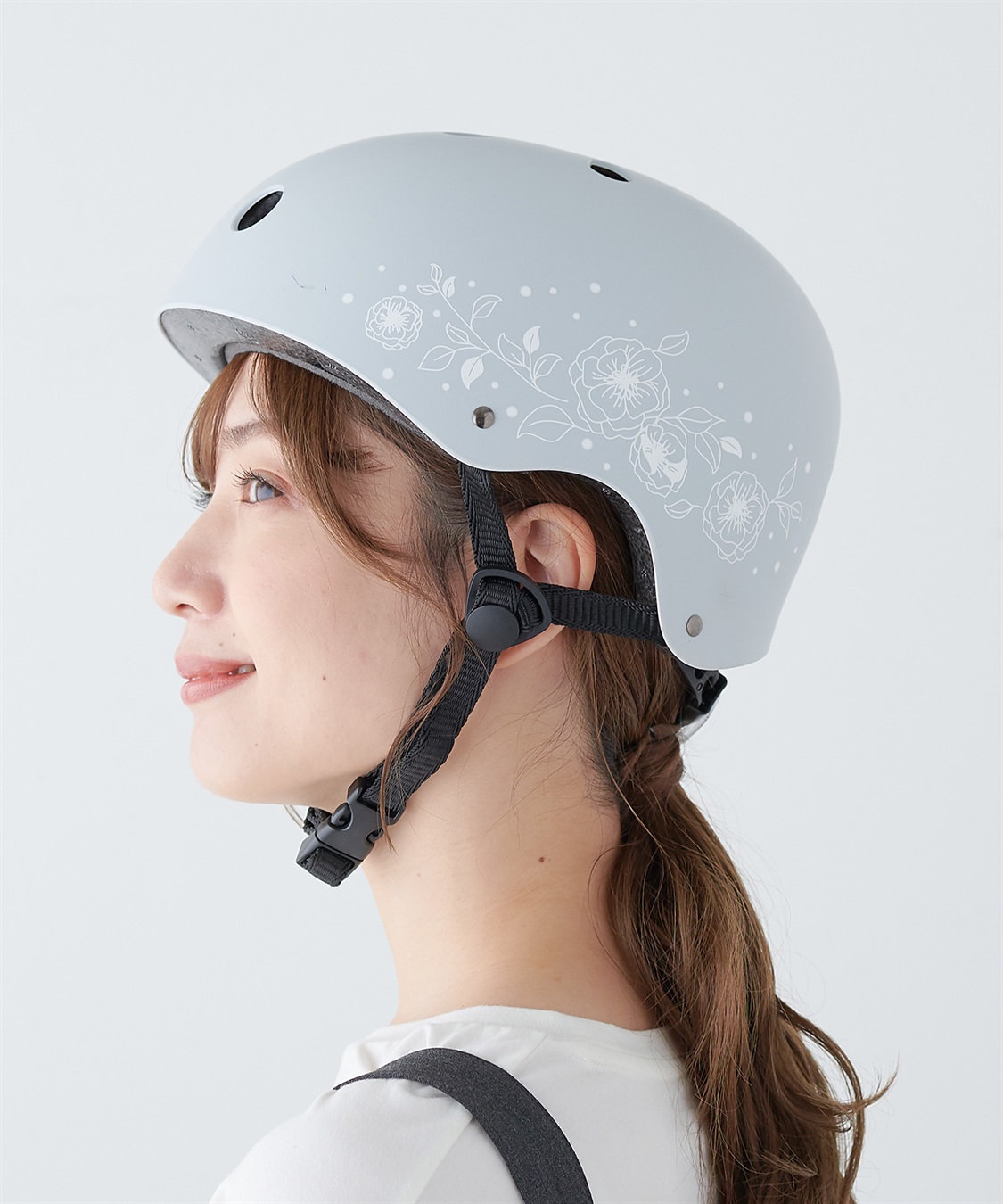 MEET】ハードシェル フラワーシルエット SG規格 自転車ヘルメット