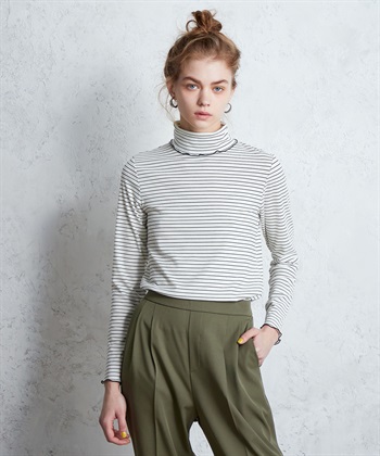 LE SOUK HOLIDAY メローハイネックカットプルオーバー_variationthumb_1