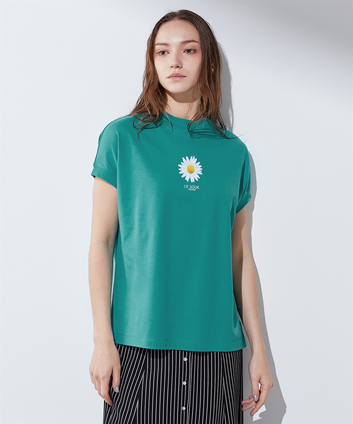 LE SOUK HOLIDAY 【接触冷感・汗じみ防止】フラワープリントTシャツ_variation_3