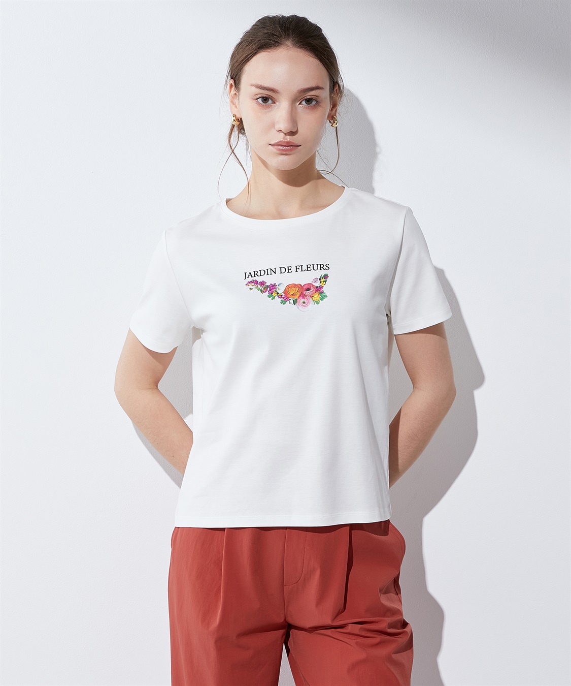 LE SOUK HOLIDAY 【接触冷感・汗じみ防止】ブーケプリントTシャツ_variation_2