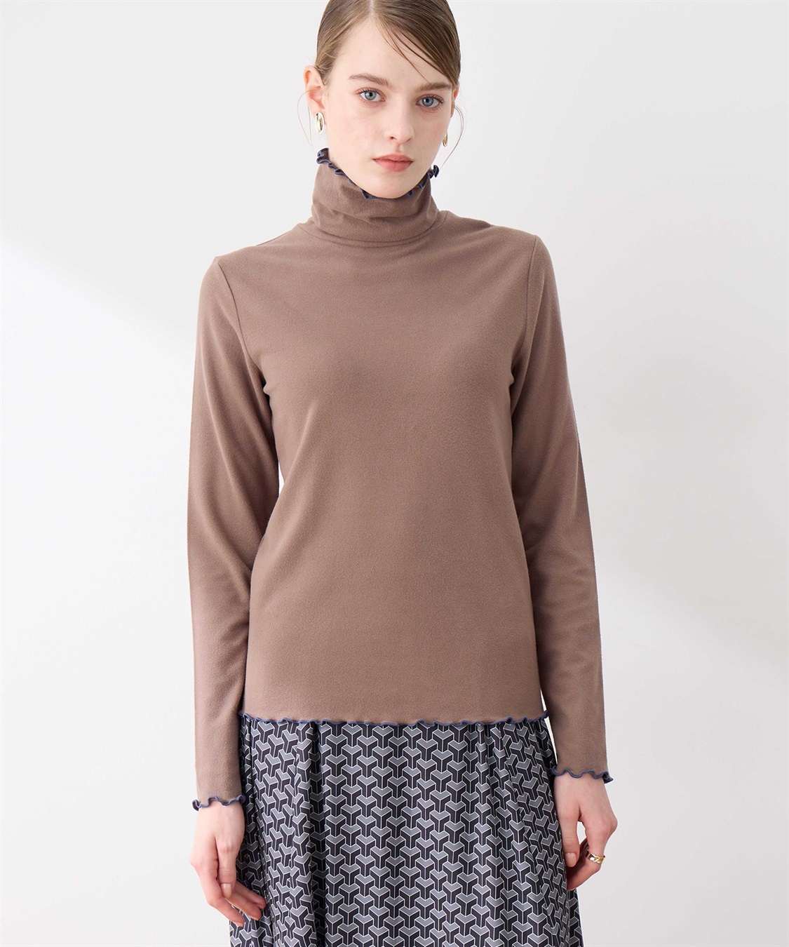 LE SOUK HOLIDAY メローハイネックプルオーバー（差し色）_variation_4