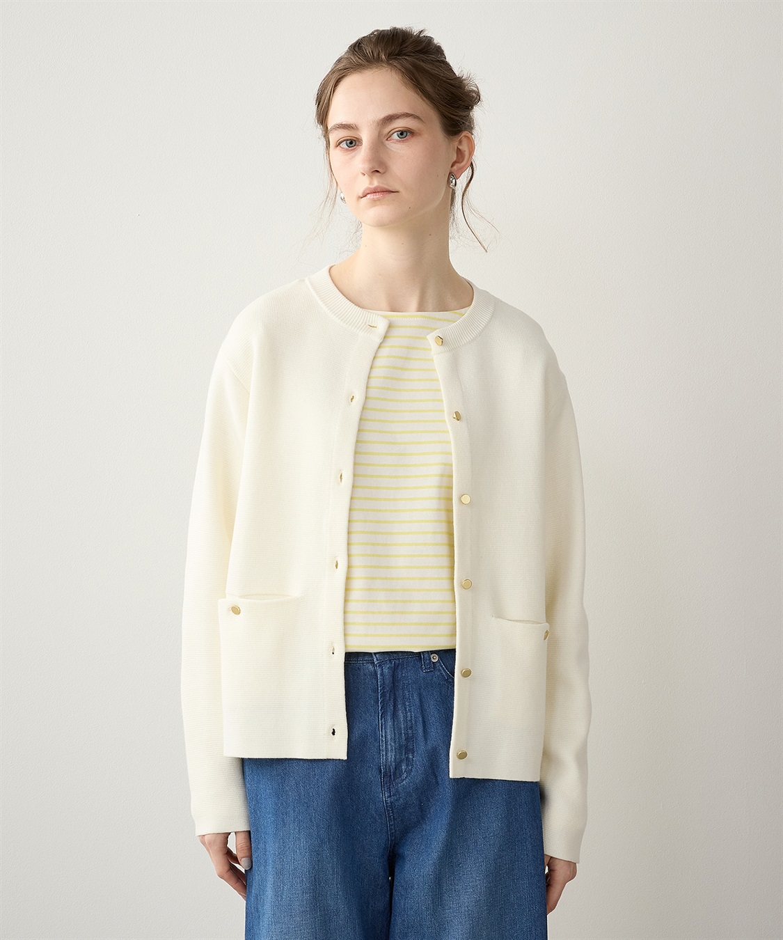 LE SOUK HOLIDAY 金ボタンクルーネックカーディガン_variation_2
