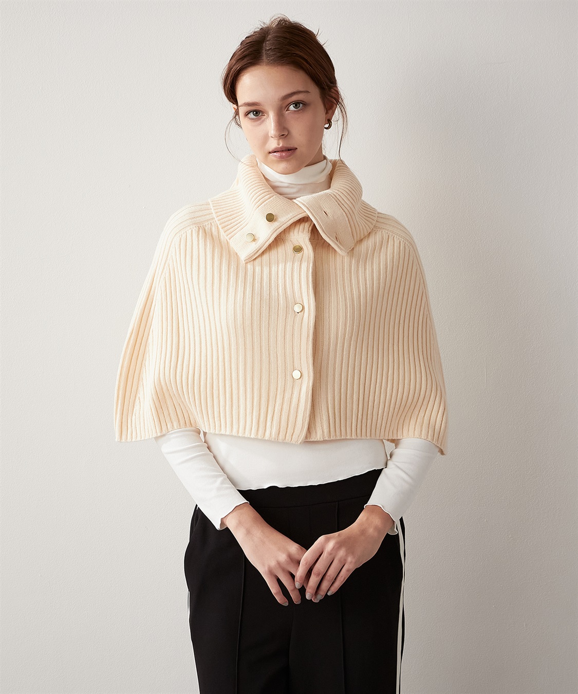 LE SOUK HOLIDAY 金ボタン ニットポンチョ_main