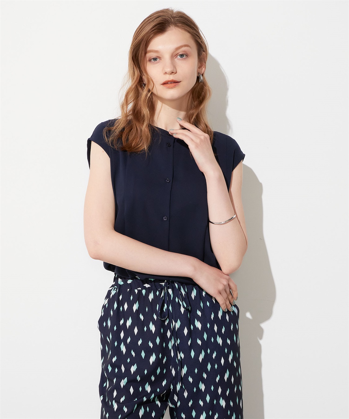 LE SOUK HOLIDAY バックタックノースリーブブラウス_variation_3