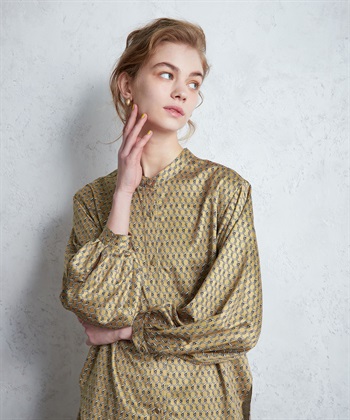 LE SOUK HOLIDAY モチーフプリントブラウス_variationthumb_1