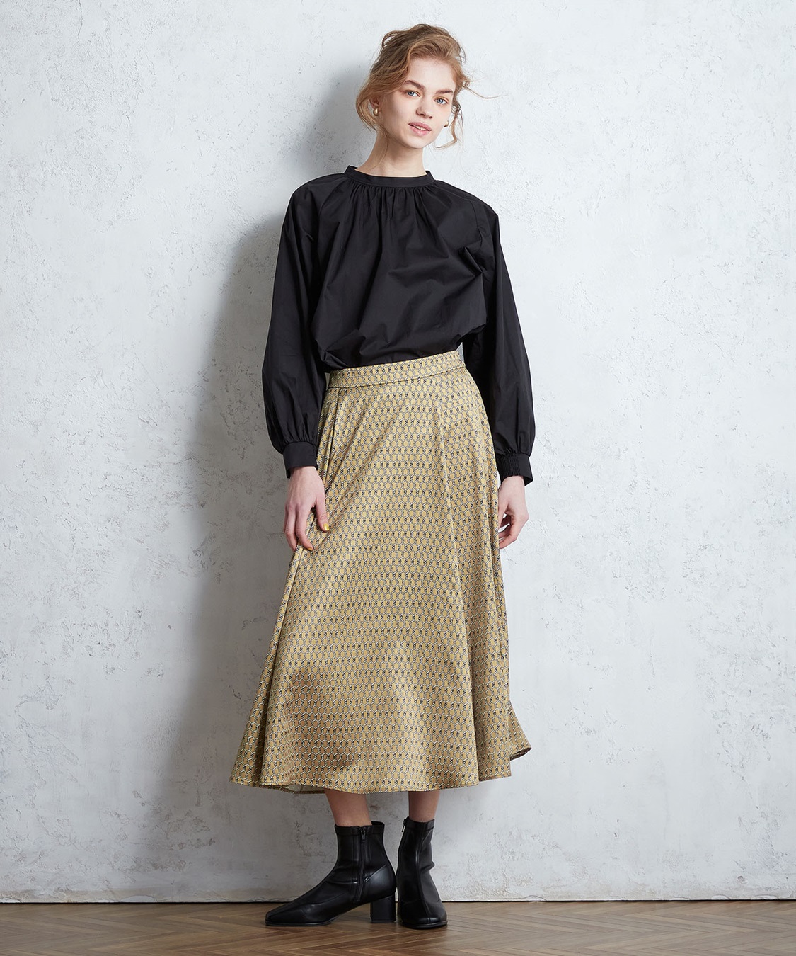 ギャザーネックブラウス LE SOUK HOLIDAY｜クロスプラス公式通販サイト