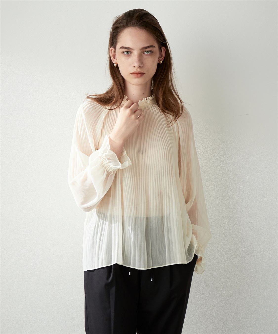 シアープリーツブラウス LE SOUK HOLIDAY｜クロスプラス公式通販サイト