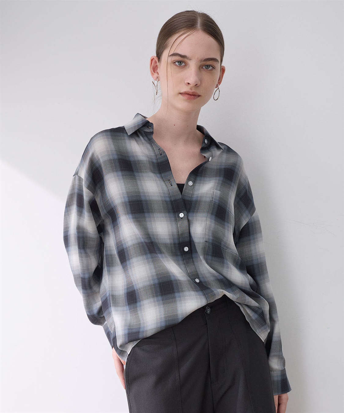 【新品タグ付】パーリーゲイツ　レディース　長袖　チェックシャツ　S グレー シアーチェックシャツ LE SOUK HOLIDAY｜クロスプラス公式通販サイト