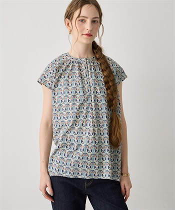 【Liberty】リバティプリントブラウス(オフホワイト-M)