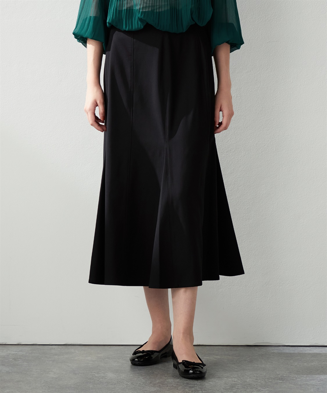 新品❤️マーク&ロナ 黒 スカート ゴルフ スカート │ MARK & LONA 公式オンラインストア