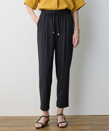 【イージーエレガンス】ストレッチタックテーパードパンツ【接触冷感・ウエストゴム・カットソー素材】(ブラック-M)