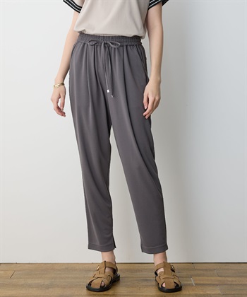 【イージーエレガンス】ストレッチタックテーパードパンツ【接触冷感・ウエストゴム・カットソー素材】(チャコールグレー-M)