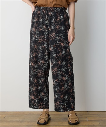 フラワーパターンイージーワイドパンツ(ブラック-M)
