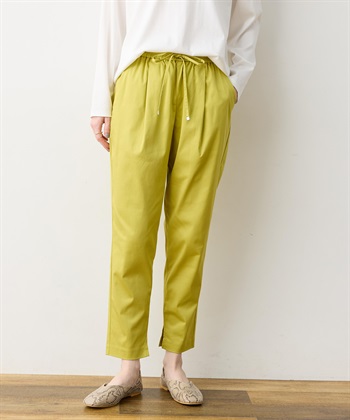 ストレッチタックテーパードパンツ【ウエストゴム・サスティナブル素材】(ライトグリーン-S)