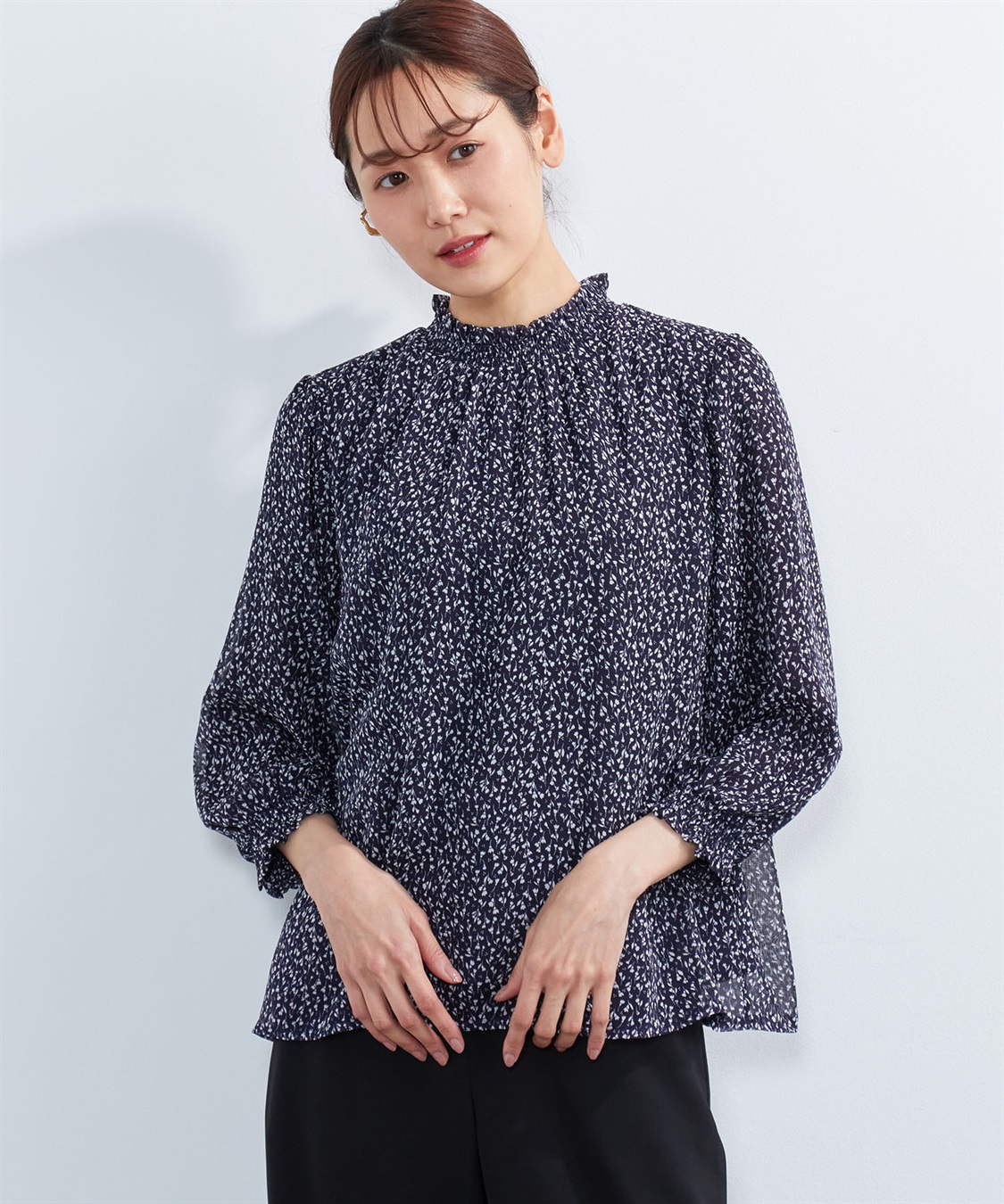 A/C DESIGN BY ALPHA CUBIC 小花柄シャーリングTブラウス_variation_3