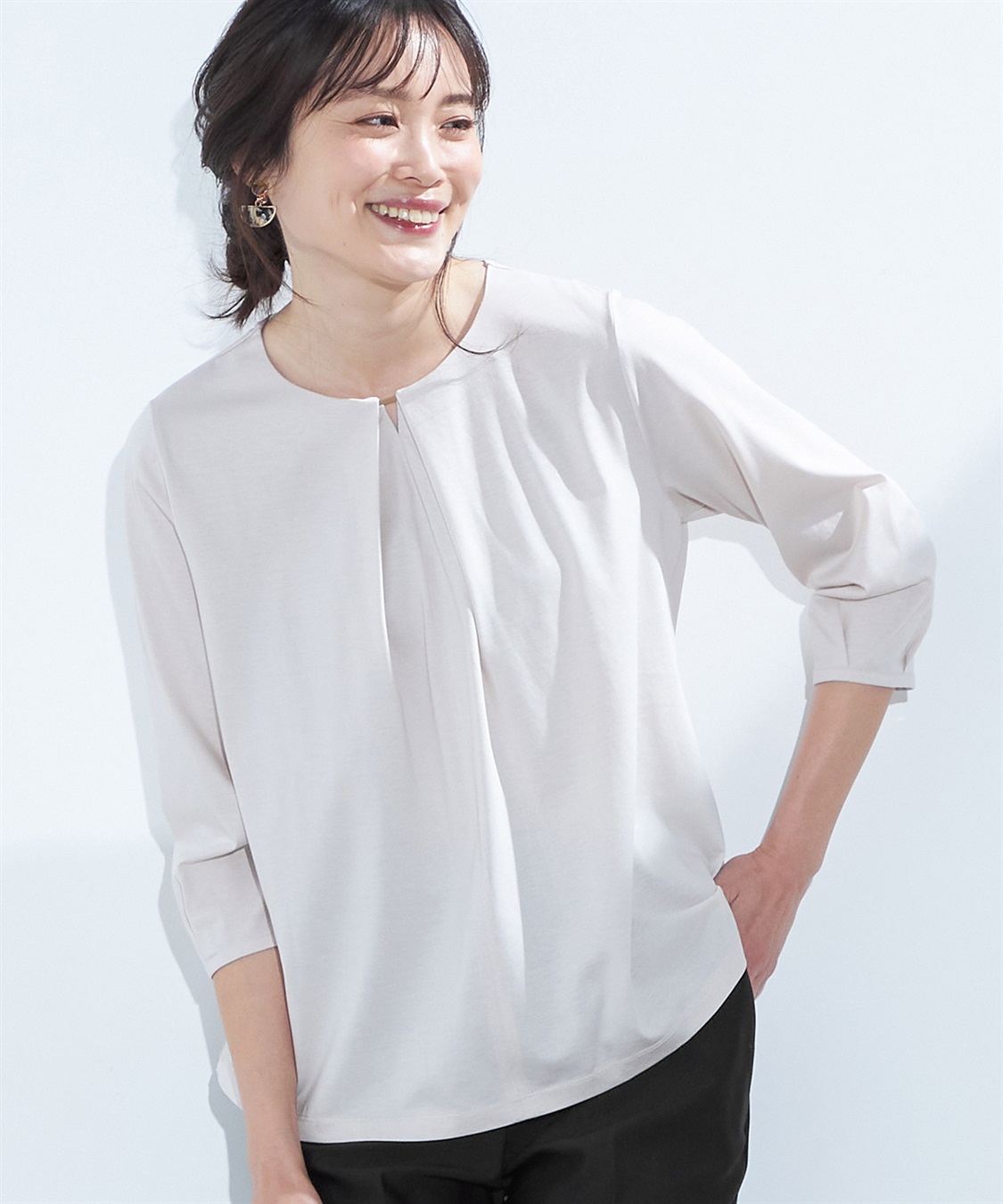 フリルオフショルダーブラウス | outlet | axes femme online shop