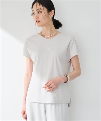 フレンチVネックTシャツ【すごツヤ】