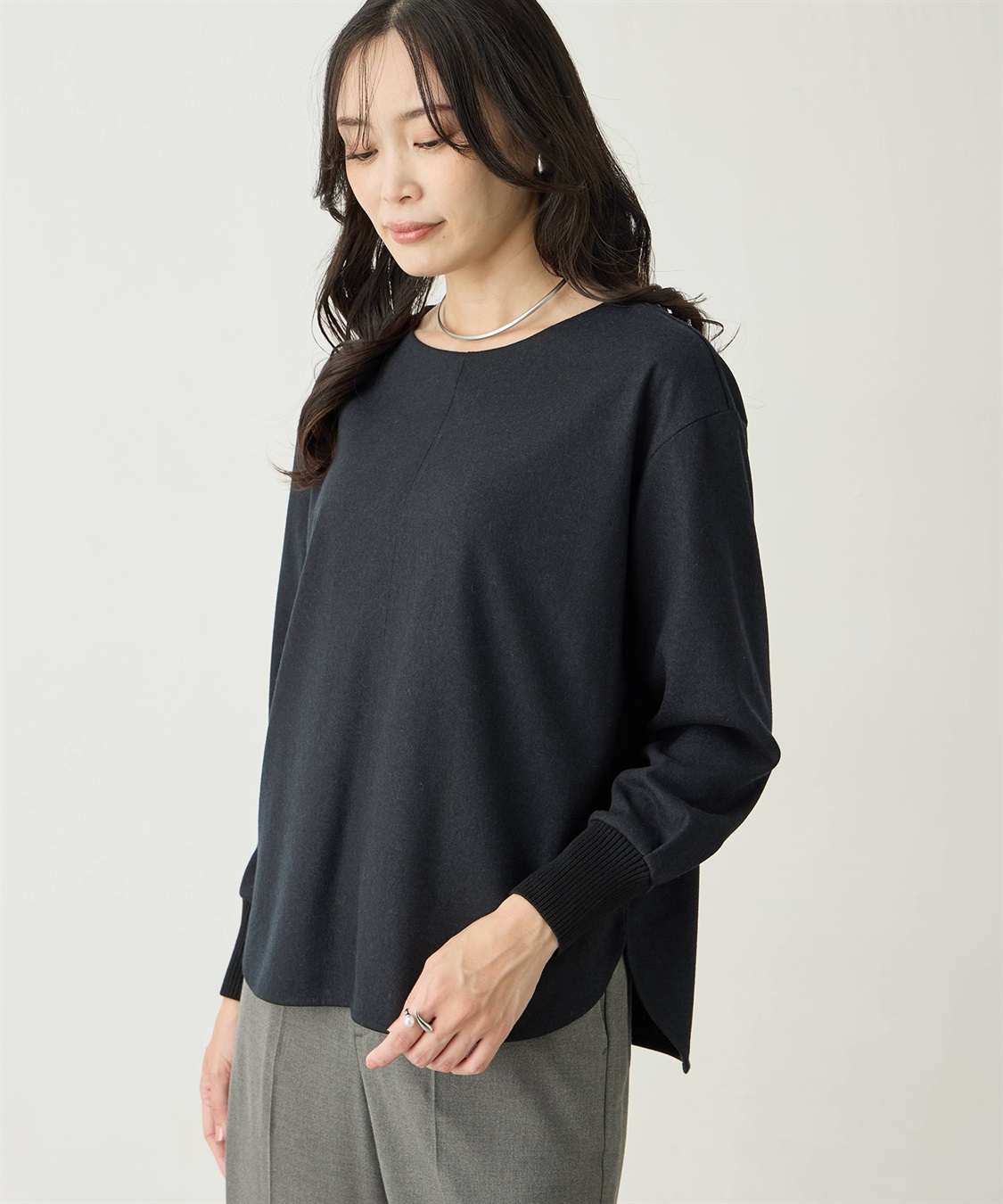 A/C DESIGN BY ALPHA CUBIC 袖リブラウンドヘムニットプルオーバー_variation_1