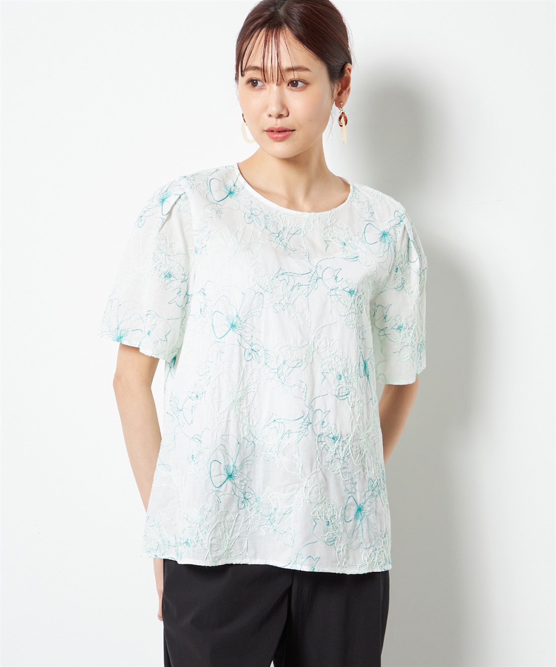 A/C DESIGN BY ALPHA CUBIC 刺繍ブラウス_variation_2
