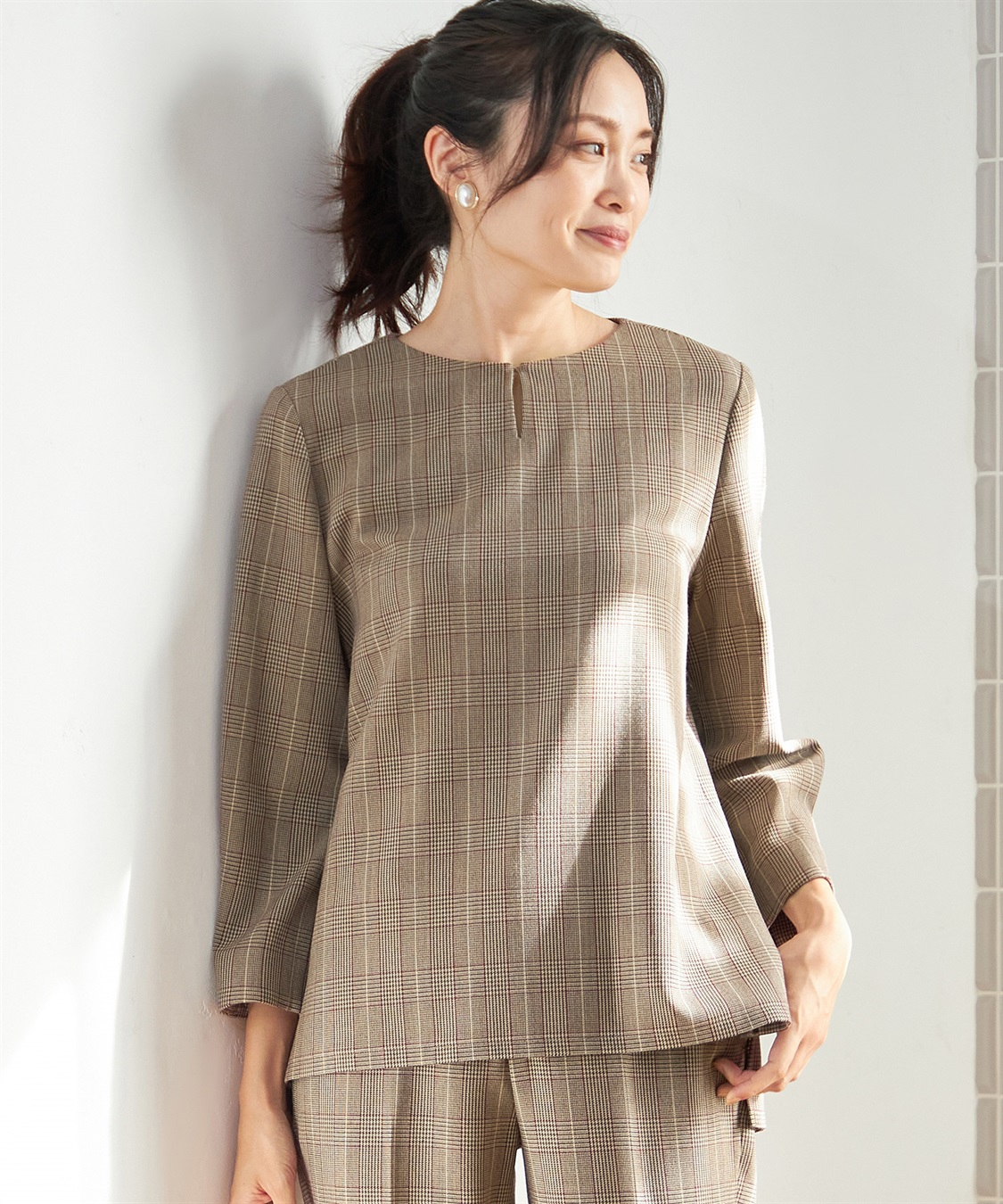 A/C DESIGN BY ALPHA CUBIC ローズオイル加工キーネックブラウス_main