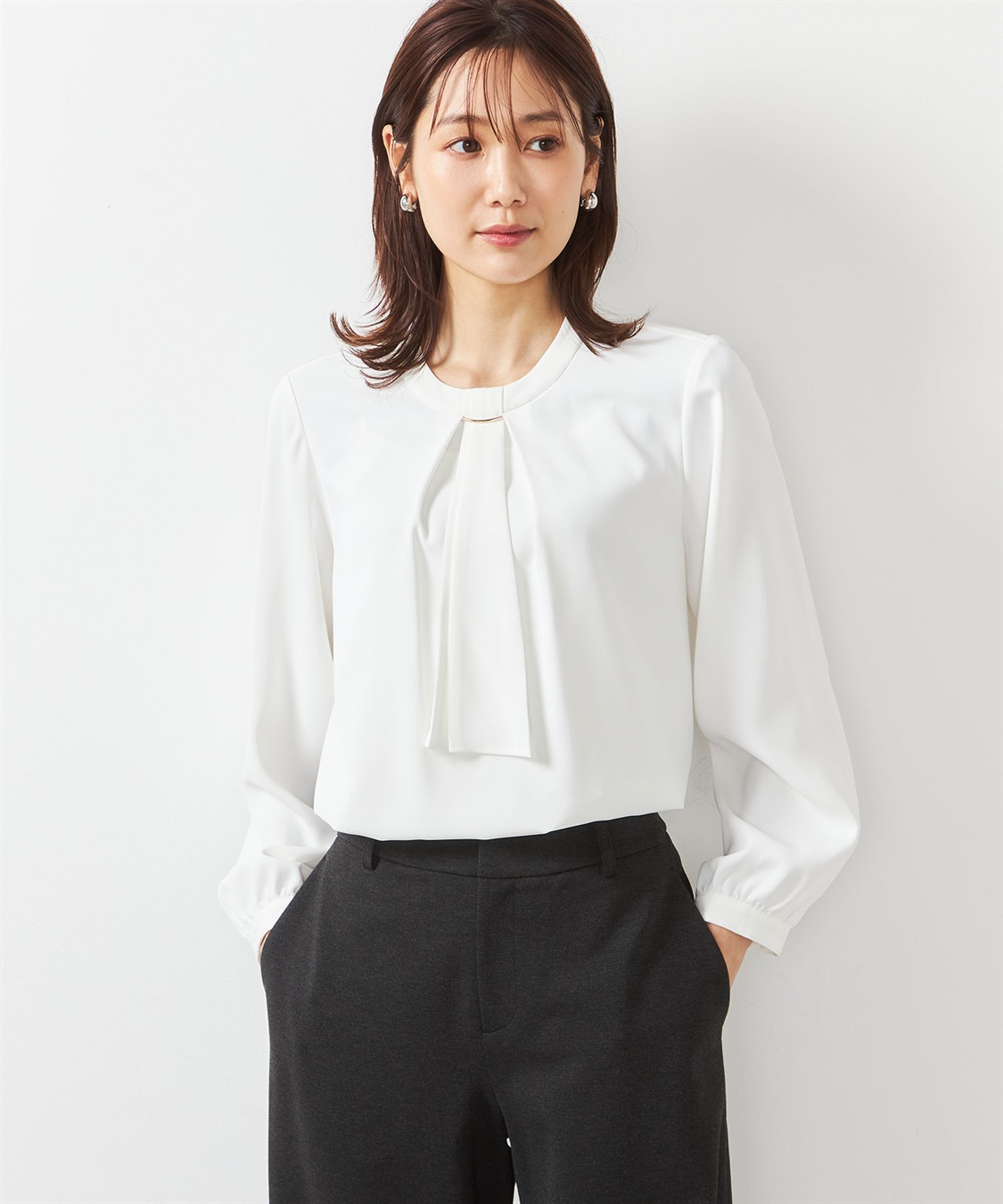 A/C DESIGN BY ALPHA CUBIC メタルパーツ付きボウタイブラウス_variation_3