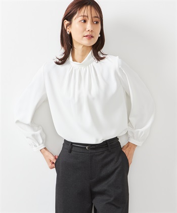 ロールネックブラウス(オフホワイト-9号)