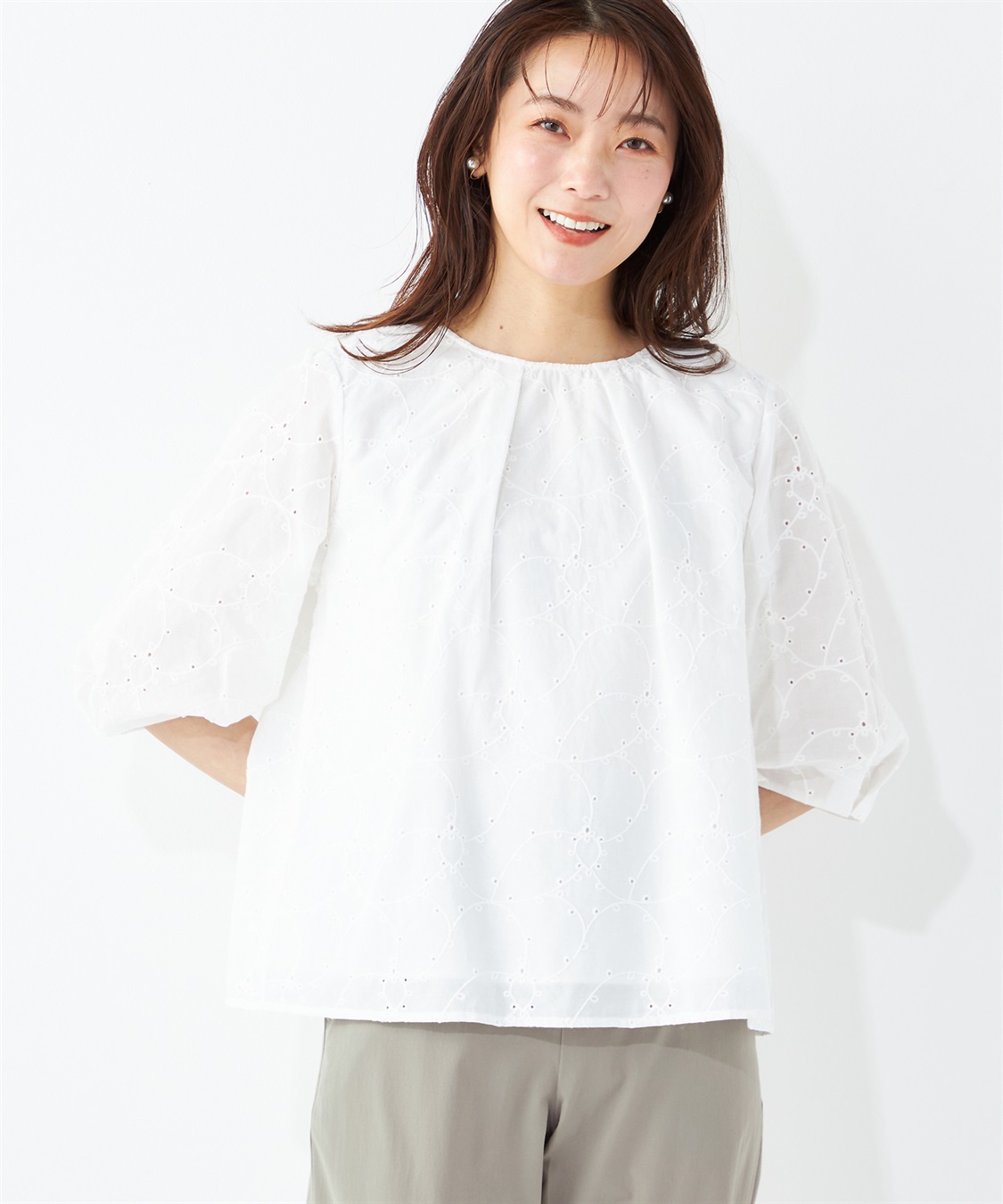 A/C DESIGN BY ALPHA CUBIC 刺しゅうブラウス_variation_1