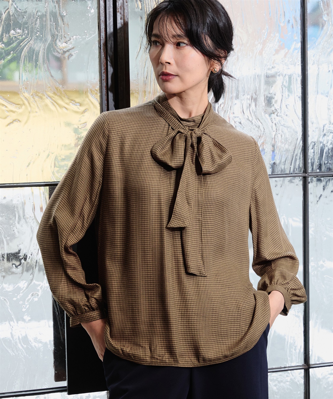 A/C DESIGN BY ALPHA CUBIC ボウタイブラウス_main