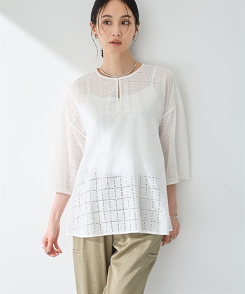 スクエア刺しゅうブラウス(オフホワイト-9号)