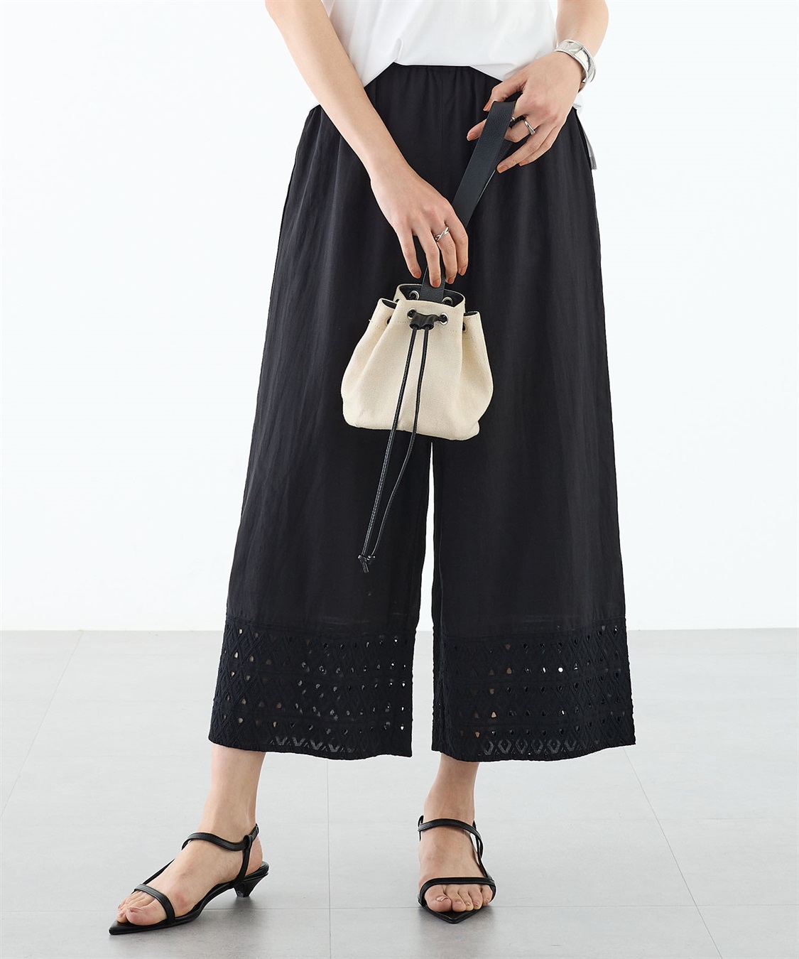 A/C DESIGN BY ALPHA CUBIC ダイヤ刺しゅうワイドパンツ【ウエストゴム】_variation_1