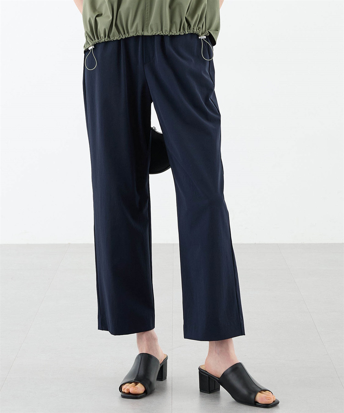 A/C DESIGN BY ALPHA CUBIC 【美モーション】ストレッチナイロンラッシュストレートパンツ【接触冷感・UVカット・撥水・ウエストゴム】_variation_3