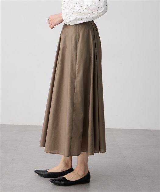 フロントプリーツスカート