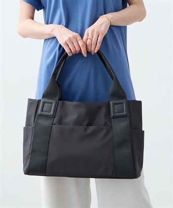 軽量A4トートバッグ 【A4・ノートパソコン・タブレット収納可能】(ブラック-フリー)