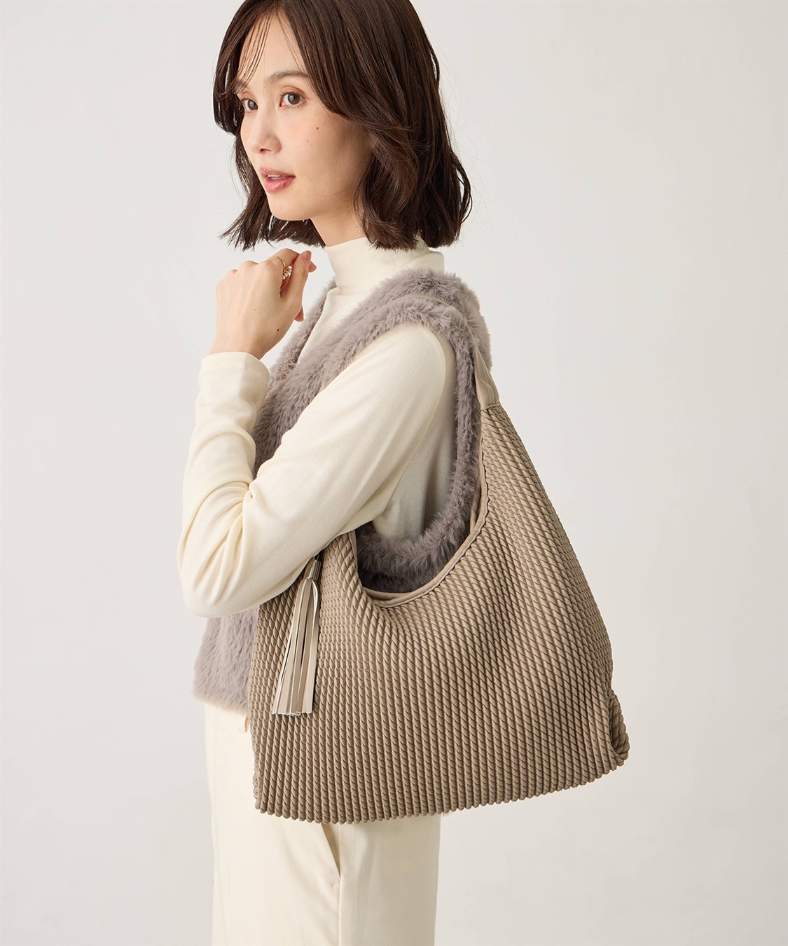 A/C DESIGN BY ALPHA CUBIC エンボストートバッグ_main