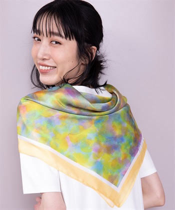 ヘラルボニー　スカーフ HERALBONY、ブランドの新たな象徴として「アートスカーフ