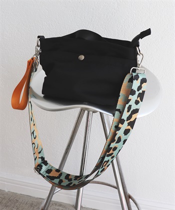 撥水 2wayショルダーバック(ブラック×ミント-FREE)