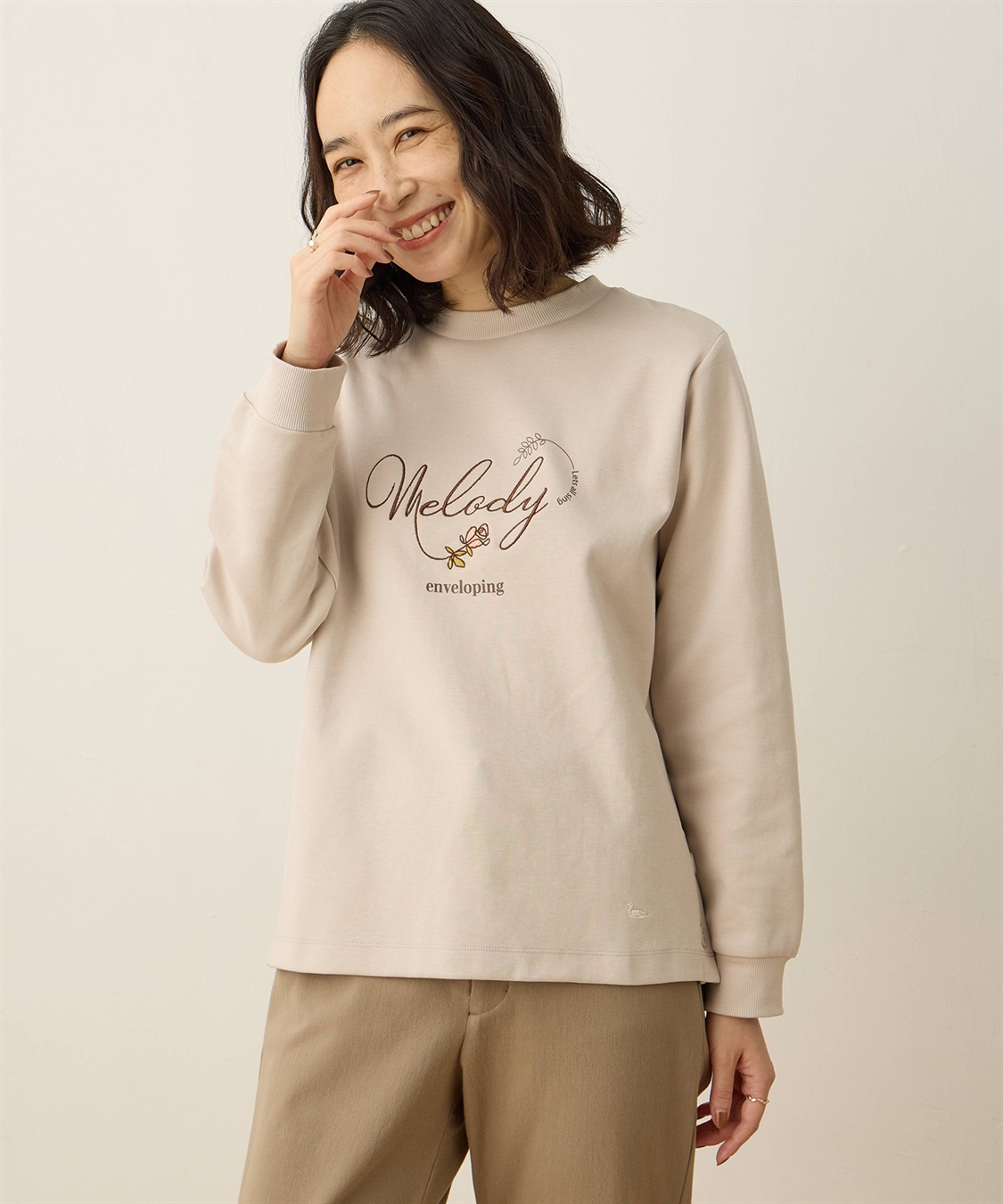 DECOY ロゴプリントプルオーバー_variation_1