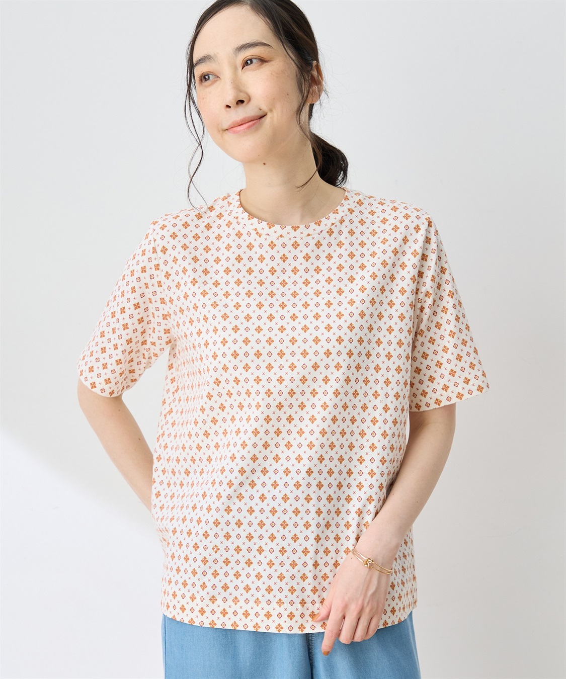 DECOY 【ひやさらコットン】総柄プリントTシャツ【綿100％・接触冷感・UVカット】_variation_1
