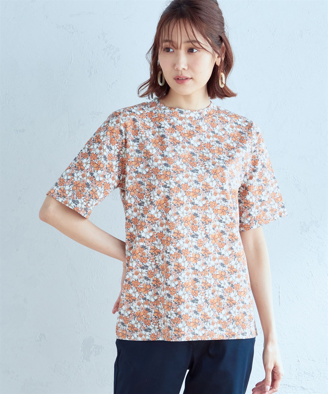 【新品未使用】アスプルンド　ターコイズ 花柄 ラグ 約140x200cm ラグ 2畳 洗える 185×185cm （ミラBL） アンティーク ブルー 花柄