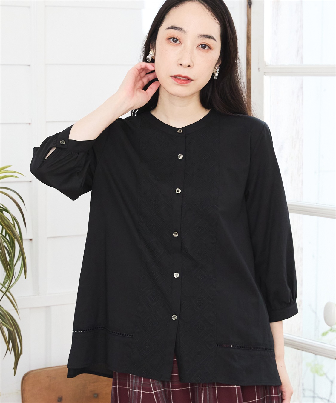 DECOY 刺しゅうブラウス_main