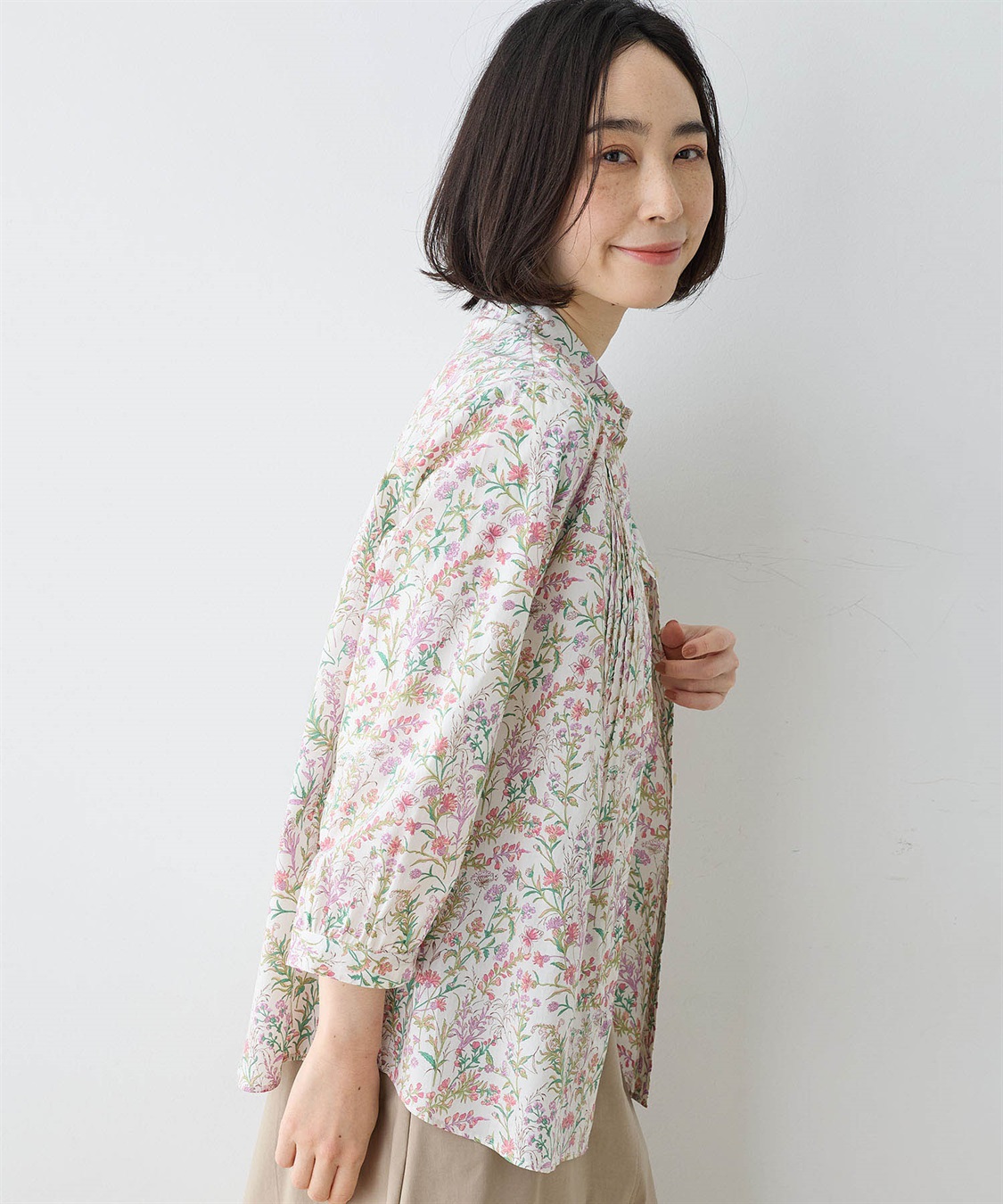 DECOY リバティプリントピンタックブラウス_variation_1