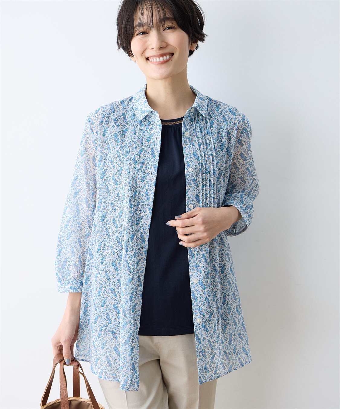 DECOY 【Liberty】リバティプリントボイルピンタックブラウス_variation_2