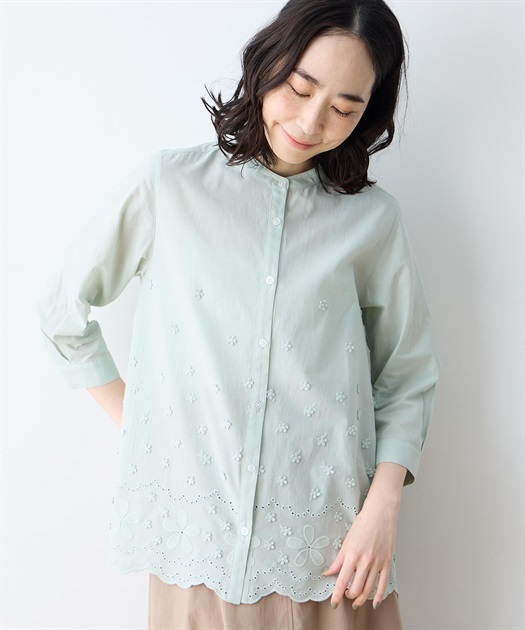 フラワープリント刺繍ブラウス