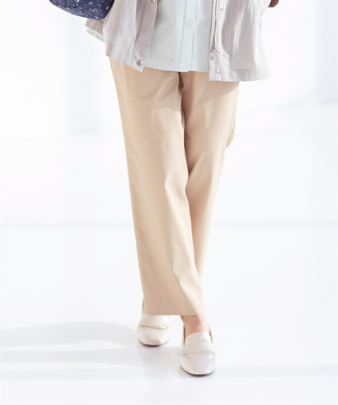 DECOY ファンクションストレッチテーパードパンツ【接触冷感・UVケア・吸水速乾・遮熱・透け防止・後ろウエストゴム・サスティナブル素材】_main