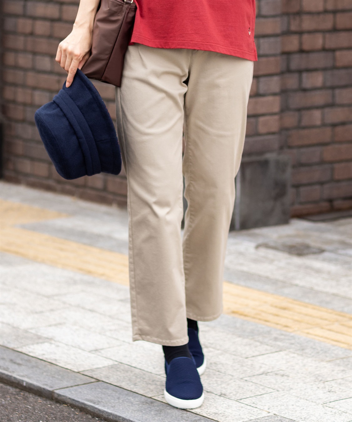 DECOY ストレッチストレートパンツ【後ろウエストゴム】_variation_1