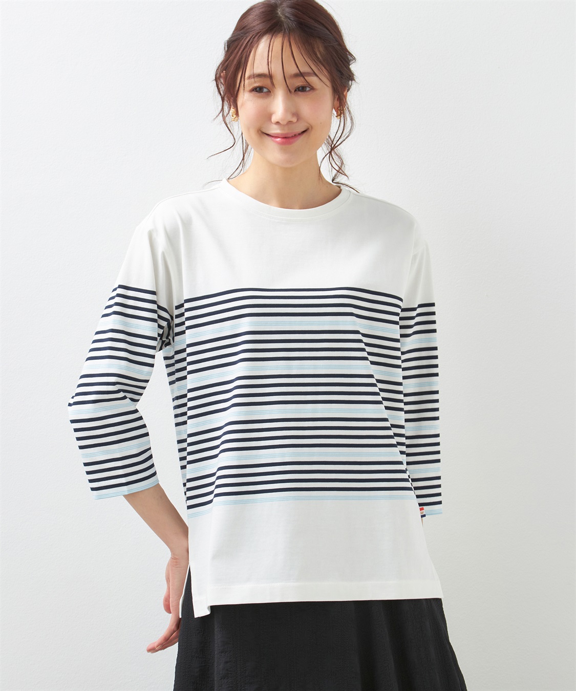 PETIT-HONFLEUR－Tシャツ 冷感】プリントTシャツ香水ボトル Petit Honfleur｜クロスプラス
