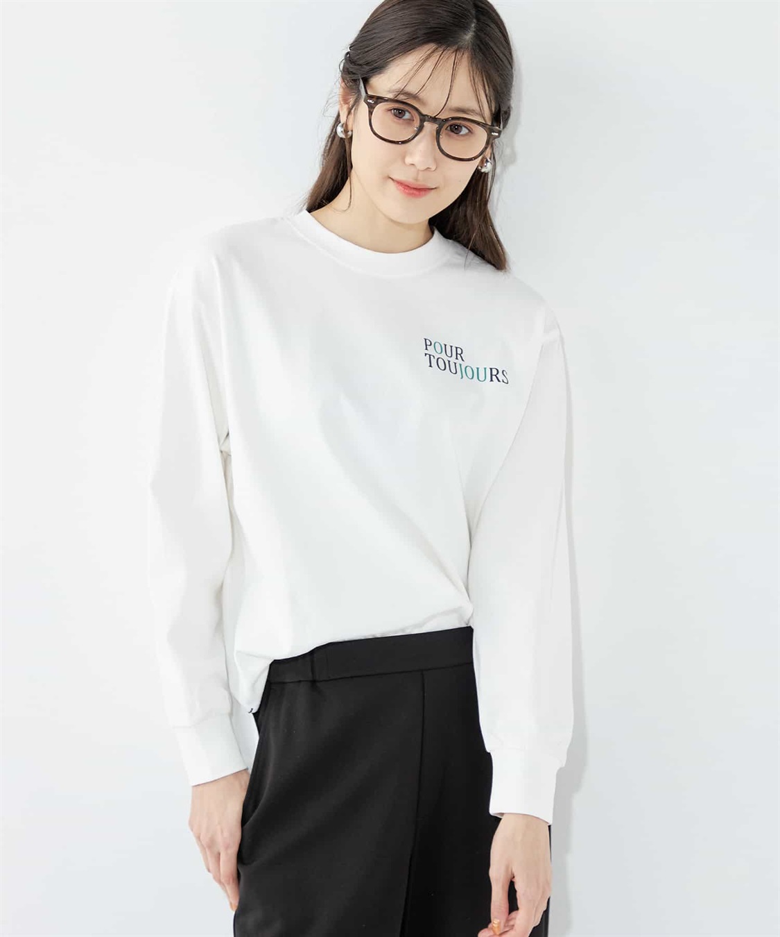 Petit Honfleur モックネックロゴプルオーバー_variation_1