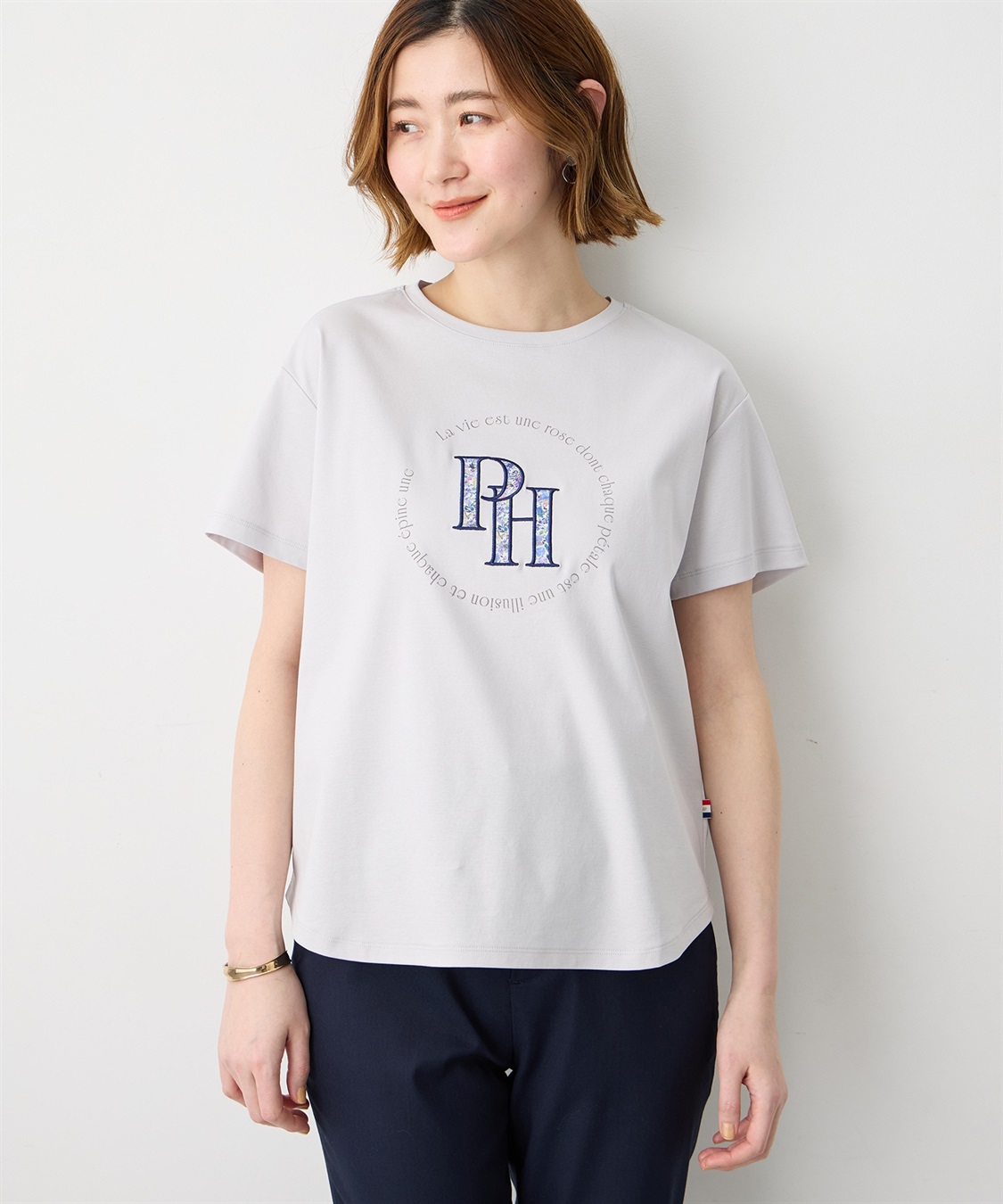 Petit Honfleur 【Liberty】リバティプリントロゴ刺しゅうTシャツ【オーガニックコットン・UVカット・接触冷感】_variation_2