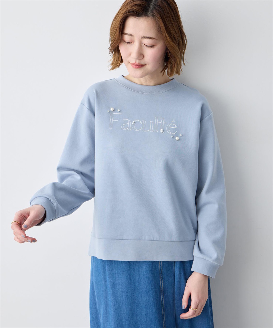 Petit Honfleur パール付きロゴプリントプルオーバー_variation_2